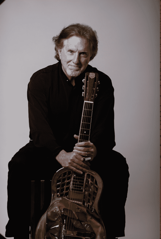 Jac Jacaruso at the Idyllwild Wine Walk, Fern Valley Emporium