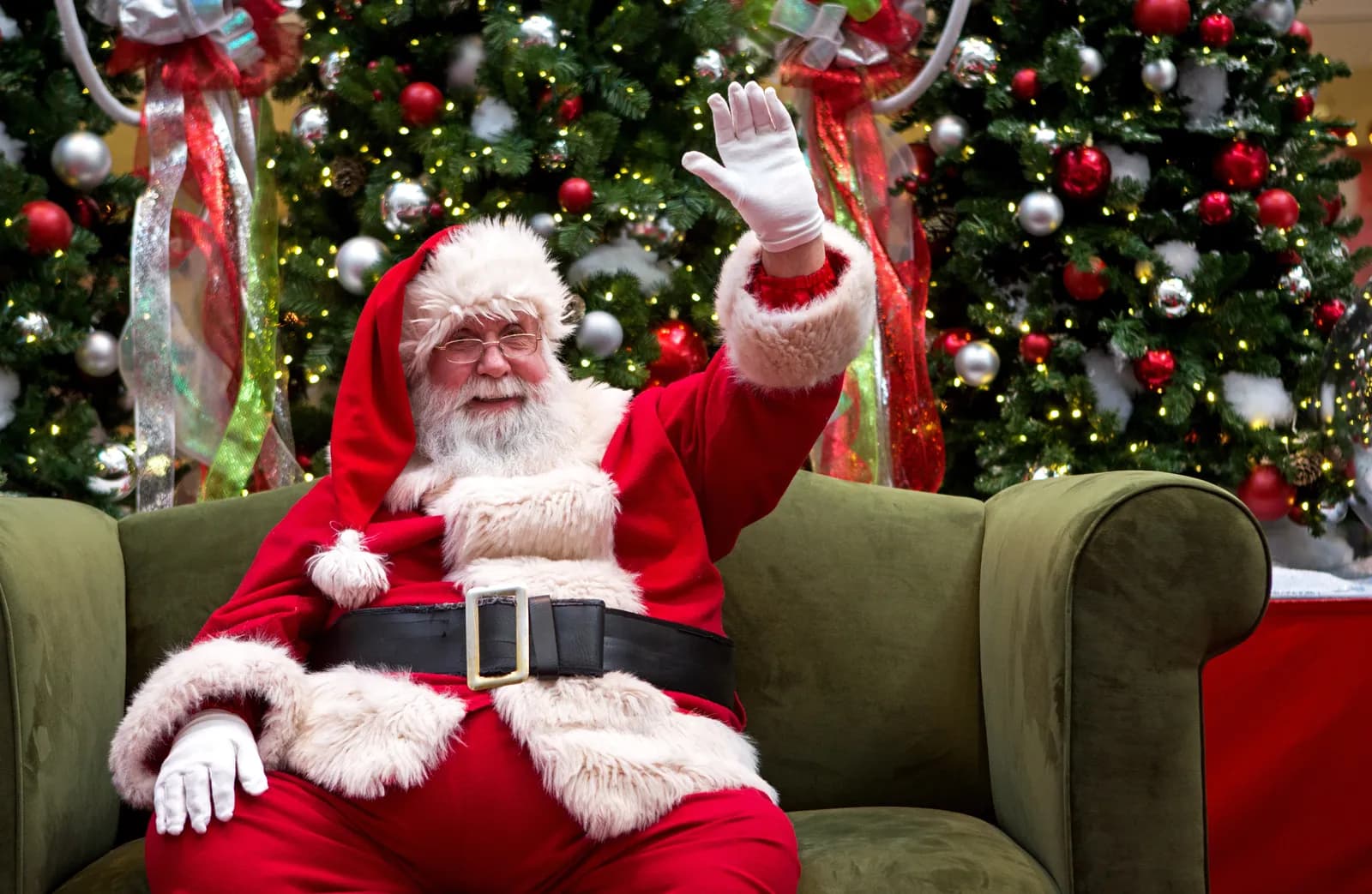 santaat the rustic@ rustic theatre